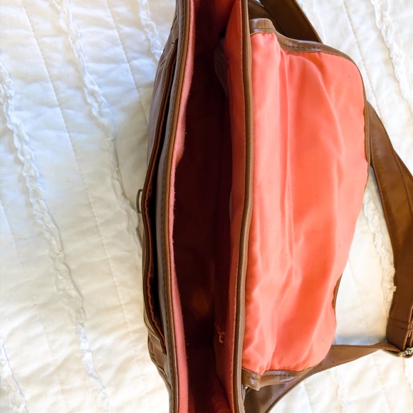 Volcom Purse - Picture 3 of 4